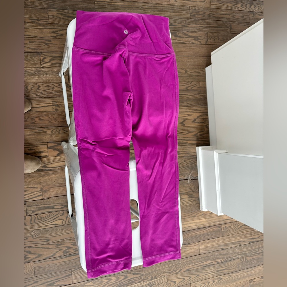Lululemon size 4 lined align crop 23”